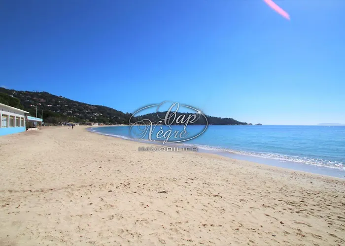 Vue Pieds Dans L'eau De Cavaliere Apartament Le Lavandou